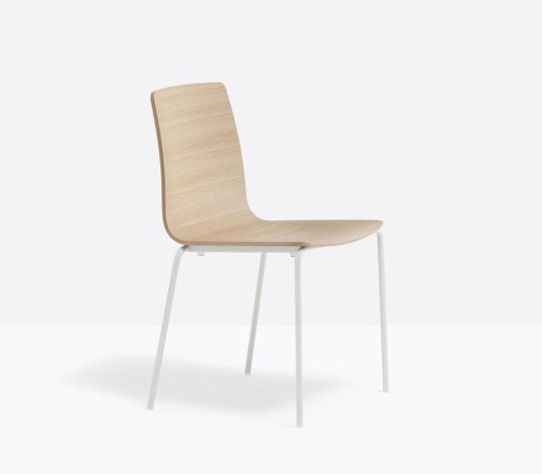 krzesło Inga, krzesło Pedrali, krzesło stalowe, krzesło drewniane, krzesło do jadalni, krzesło do kuchni, nowoczesny design, włoski design