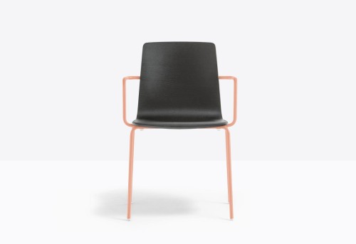 krzesło Inga, krzesło Pedrali, krzesło stalowe, krzesło drewniane, krzesło do jadalni, krzesło do kuchni, nowoczesny design, włoski design