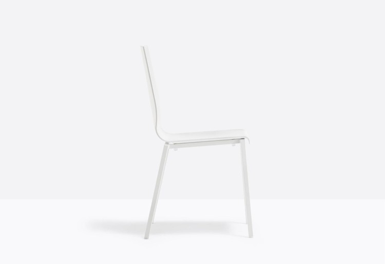 krzesło Kuadra, krzesło Pedrali, krzesło stalowe, krzesło z tworzywa, krzesło do jadalni, krzesło do kawiarni, krzesło do restauracji, nowoczesny design, włoski design