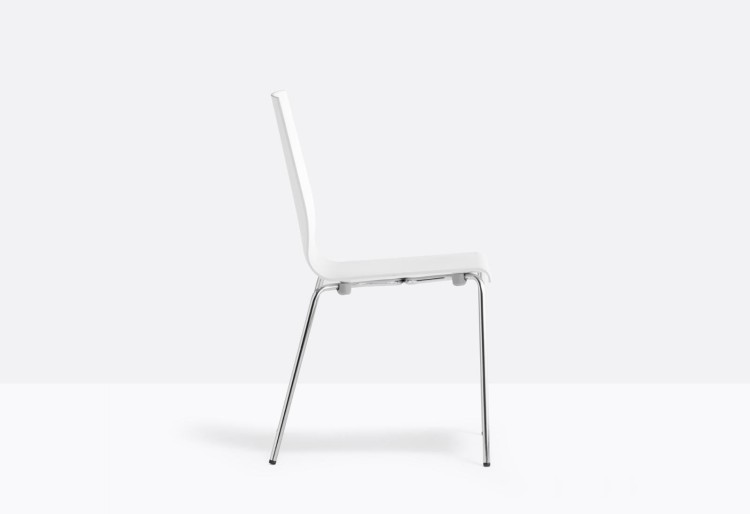 krzesło Kuadra, krzesło Pedrali, krzesło stalowe, krzesło z tworzywa, krzesło do jadalni, krzesło do kawiarni, krzesło do restauracji, nowoczesny design, włoski design
