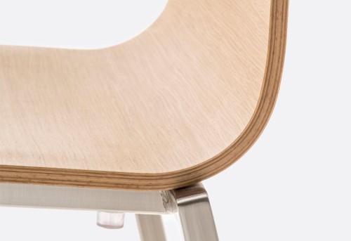 krzesło Kuadra, krzesło Pedrali, krzesło stalowe, krzesło drewniane, krzesło do jadalni, krzesło do kawiarni, krzesło do restauracji, nowoczesny design, włoski design