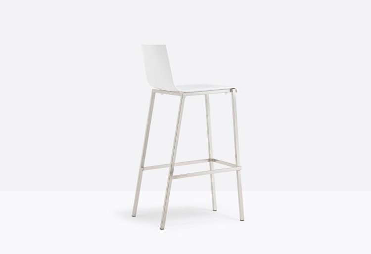 hoker Kuadra, hoker Pedrali, hoker stalowy, hoker z tworzywa, hoker do jadalni, hoker do kawiarni, hoker do restauracji, nowoczesny design, włoski design