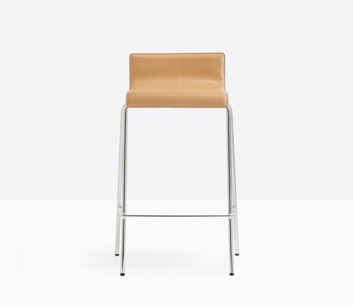hoker Kuadra, hoker Pedrali, hoker stalowy, hoker skóra, hoker do jadalni, hoker do kawiarni, hoker do restauracji, nowoczesny design, włoski design