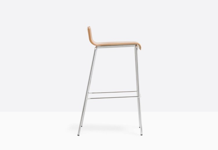 hoker Kuadra, hoker Pedrali, hoker stalowy, hoker skóra, hoker do jadalni, hoker do kawiarni, hoker do restauracji, nowoczesny design, włoski design