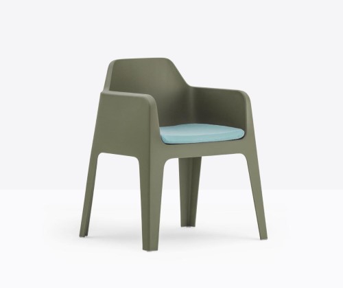 krzesło Plus, krzesło Pedrali, krzesło outdoorowe, krzesło na taras, krzesło z tworzywa, krzesło do ogrodu, krzesło do restauracji, nowoczesny design, włoski design