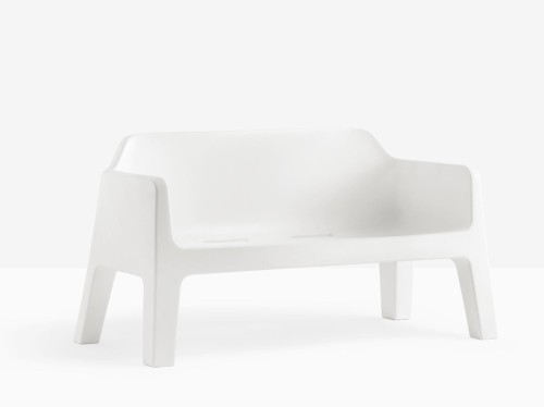sofa Pedrali, sofa Plus, sofa z tworzywa, sofa do ogrodu, sofa na taras, nowoczesny design, włoski design, stylowa sofa