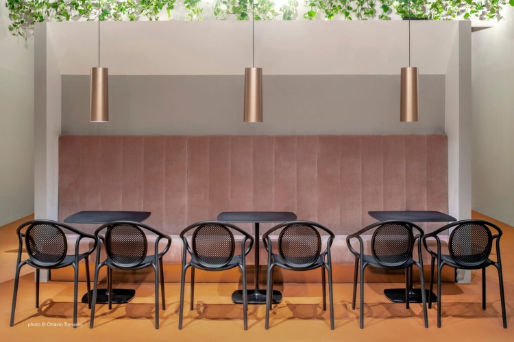 krzesło Remind, krzesło Pedrali, krzesło z tworzywa, krzesło outdoorowe, krzesło do jadalni, krzesło na taras, krzesło do restauracji, włoski design, nowoczesny design