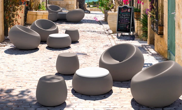 sofa Boom, sofa Plust, sofa outdoorowa, sofa z tworzywa, sofa na taras, sofa do ogrodu, sofa do kawiarni, sofa odporna na warunki atmosferyczne, włoski design, nowoczesny design