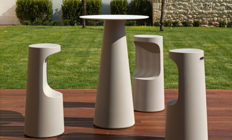 hoker Fura, hoker Plust, hoker outdoorowy, hoker z tworzywa, hoker do restauracji