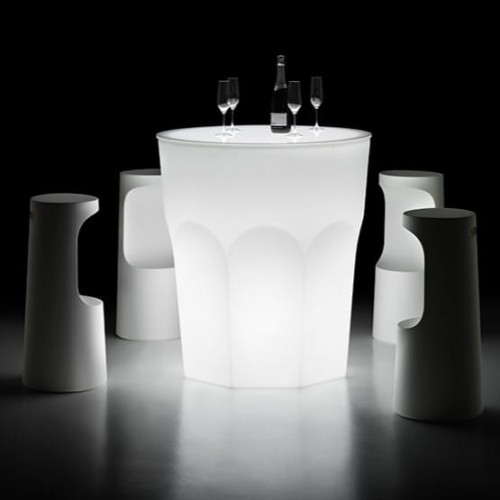 stolik barowy Cubalibre, stolik barowy Plust, stolik barowy z tworzywa, stolik barowy outdoorowy, stolik barowy LED, stolik barowy do restauracji, włoski design, nowoczesny design
