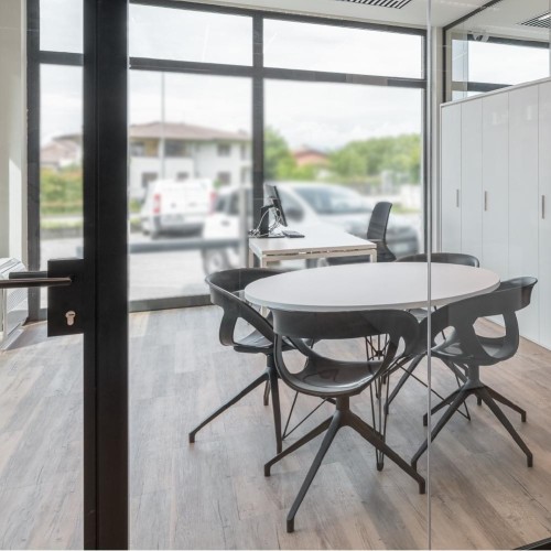 krzesło Moema, krzesło nowoczesne, krzesło obrotowe, krzesło designerskie, krzesło ergonomiczne, krzesło do kawiarni, krzesło do jadalni, krzesło do wnętrz komercyjnych
