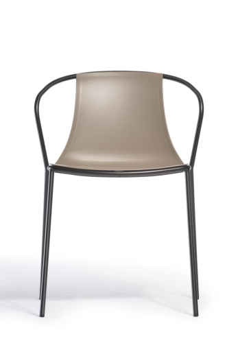 krzesło Kasia, krzesło Gaber, krzesło outdoorowe, odporność na pogodę, nowoczesne meble, krzesło na taras, włoski design, krzesło do restauracji, stalowe nogi, siedzisko z tworzywa