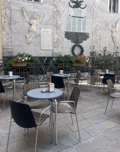 krzesło Alhambra, krzesło Gaber, krzesło z tworzywa, krzesło sztaplowane, krzesło outdoorowe, krzesło wzorzyste, krzesło do jadalni, krzesło do restauracji