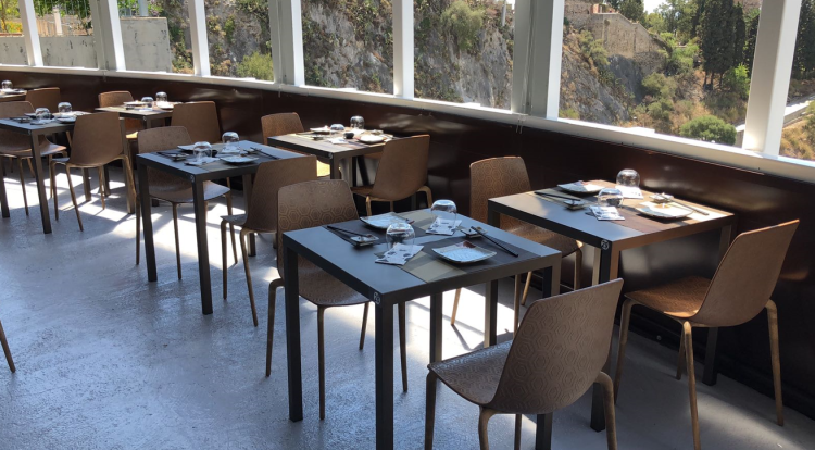 krzesło Alhambra, krzesło Gaber, krzesło z tworzywa, krzesło sztaplowane, krzesło wzorzyste, krzesło do jadalni, krzesło do restauracji