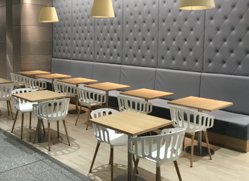 krzesło Basket, krzesło kubełkowe, krzesło z drewnianymi nogami, krzesło z tworzywa, krzesło do jadalni, krzesło do kuchni, krzesło do restauracji, włoski design, krzesło Gaber