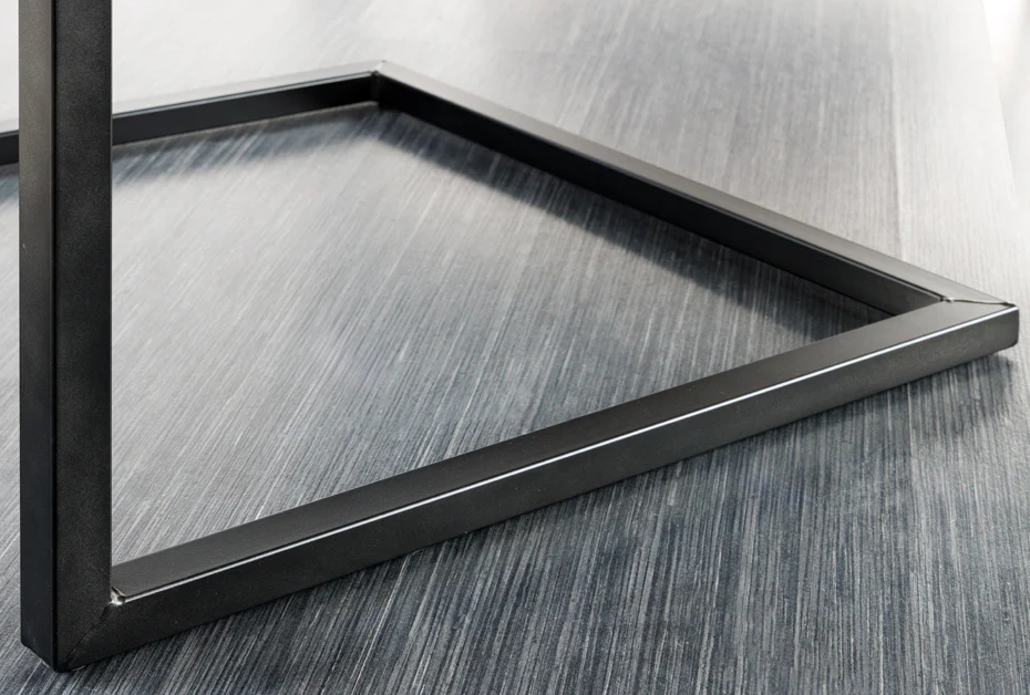 krzesło Big Aston, krzesło Invicta, tapicerowane krzesło, krzesło z podłokietnikami, eleganckie krzesło, klasyczne krzesło, nowoczesne krzesło, metalowa rama, krzesło do jadalni, krzesło do gabinetu