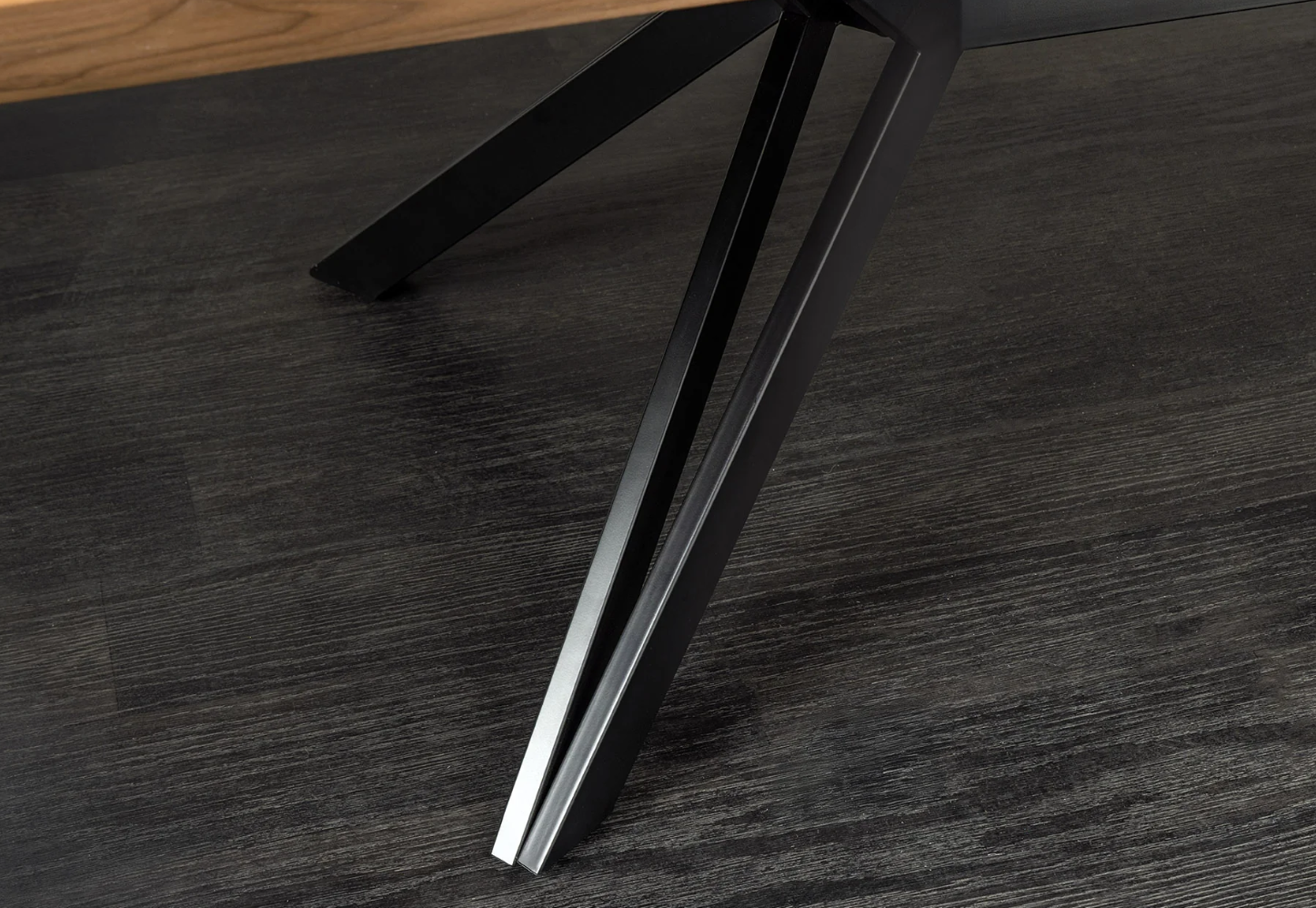 stół Giant, stół rozkładany, stół Invicta, stół dębowy, stół do jadalni, stół metalowa rama, stół 200–320 cm, duży stół, stół na przyjęcia, stół rodzinny, nowoczesny stół, elegancki stół, stół do salonu, stół drewniany