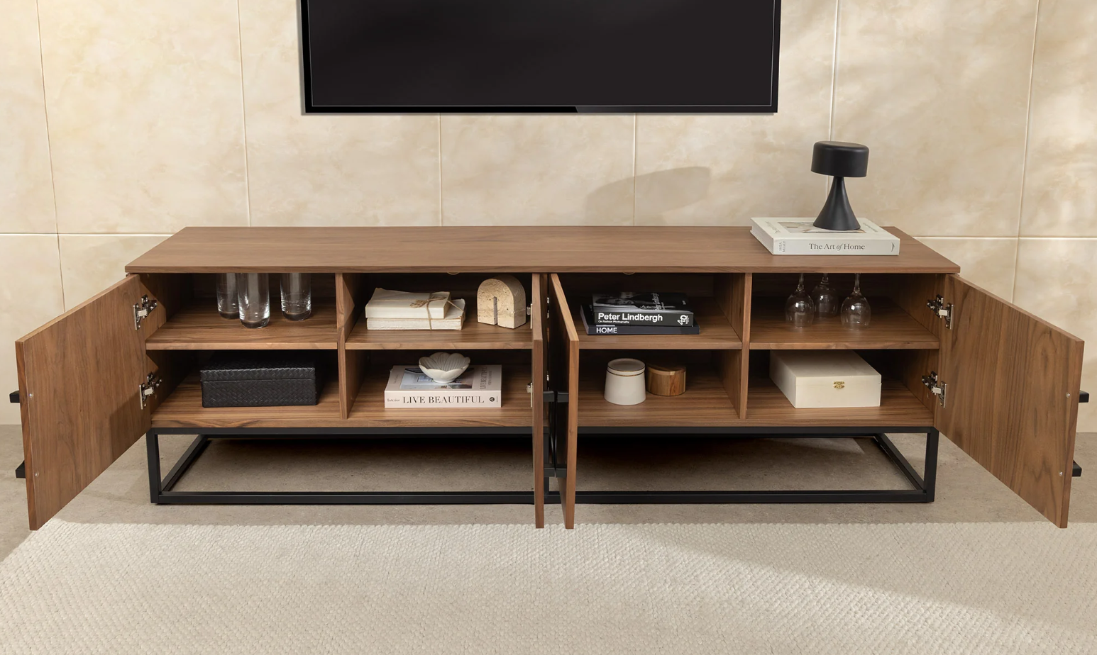 szafka pod TV Grandezza, szafka imitacja dębu, elegancka szafka, nowoczesna szafka, szafka z czarnymi detalami, szafka na stalowych nogach