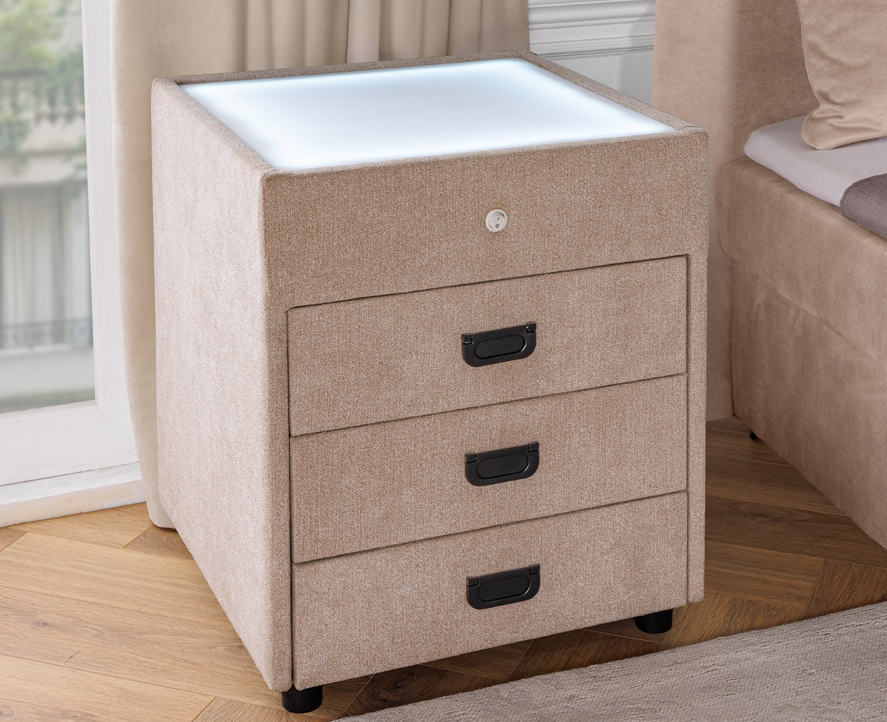 szafka nocna Toulouse, szafka nocna LED, szafka nocna z oświetleniem, szafka nocna aksamitna, szafka nocna tapicerowana, szafka nocna nowoczesna, szafka nocna minimalistyczna, szafka nocna Invicta