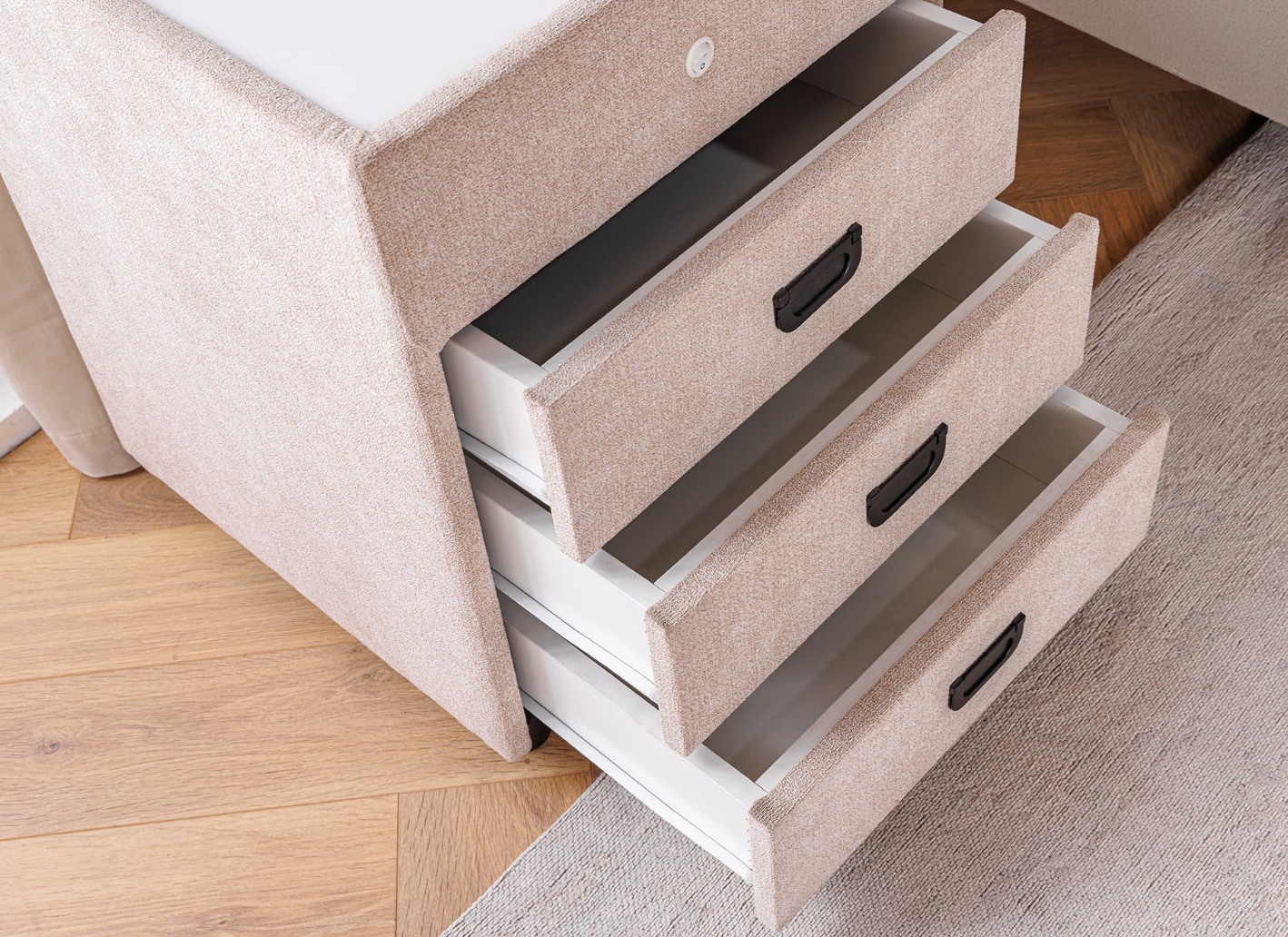 szafka nocna Toulouse, szafka nocna LED, szafka nocna z oświetleniem, szafka nocna aksamitna, szafka nocna tapicerowana, szafka nocna nowoczesna, szafka nocna minimalistyczna, szafka nocna Invicta