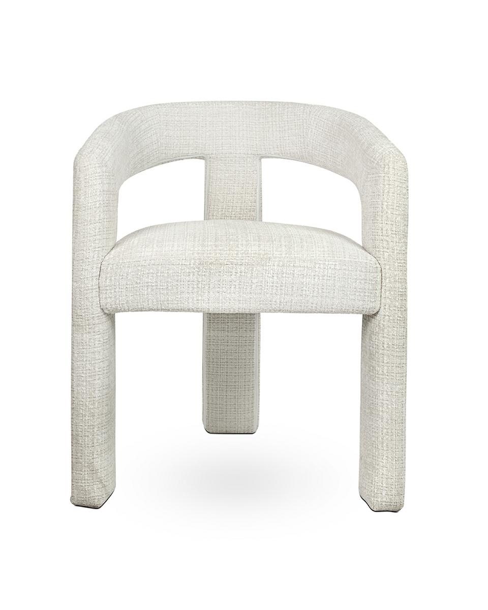 krzesło Logan, nowoczesne krzesło tapicerowane, krzesło z tapicerowaną podstawą, eleganckie krzesło do jadalni, krzesło designerskie, krzesło białe tapicerowane, krzesło do strefy wypoczynkowej
