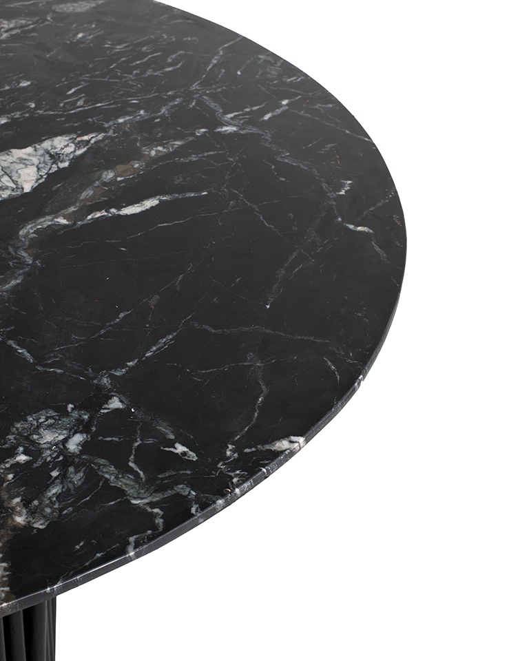 stół jadalniany Levante, stół z marmuru Black Marine, stół czarny marmur, stół z drewna mango, stół designerski do jadalni, stół nowoczesny i elegancki, stół rzeźbiona podstawa