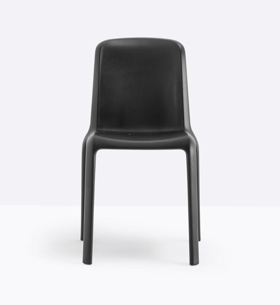 krzesło Snow, krzesło Pedrali, krzesło outdoorowe, krzesło z tworzywa, krzesło na taras, krzesło do jadalni, krzesło do restauracji, włoski design, nowoczesny design