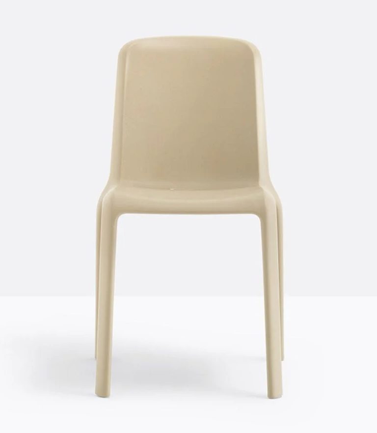krzesło Snow, krzesło Pedrali, krzesło outdoorowe, krzesło z tworzywa, krzesło na taras, krzesło do jadalni, krzesło do restauracji, włoski design, nowoczesny design