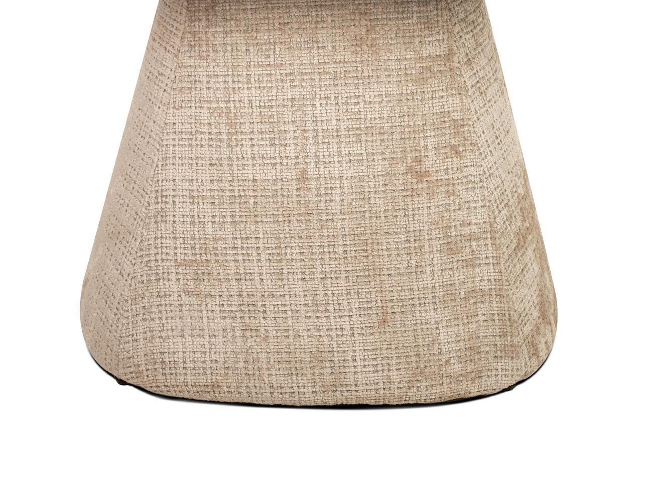 krzesło Pedra, krzesło obrotowe, krzesło beżowe, krzesło tapicerowane, krzesło designerskie, krzesło nowoczesne, krzesło komfortowe, krzesło do salonu