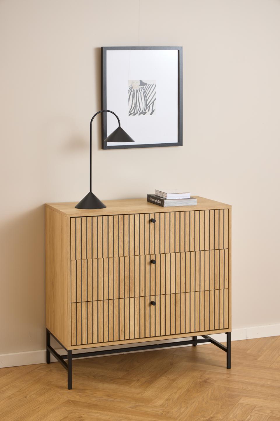 komoda Albany, komoda Actona, komoda dąb, komoda do sypialni, komoda do salonu, nowoczesna komoda, komoda w stylu skandynawskim, komoda lamele