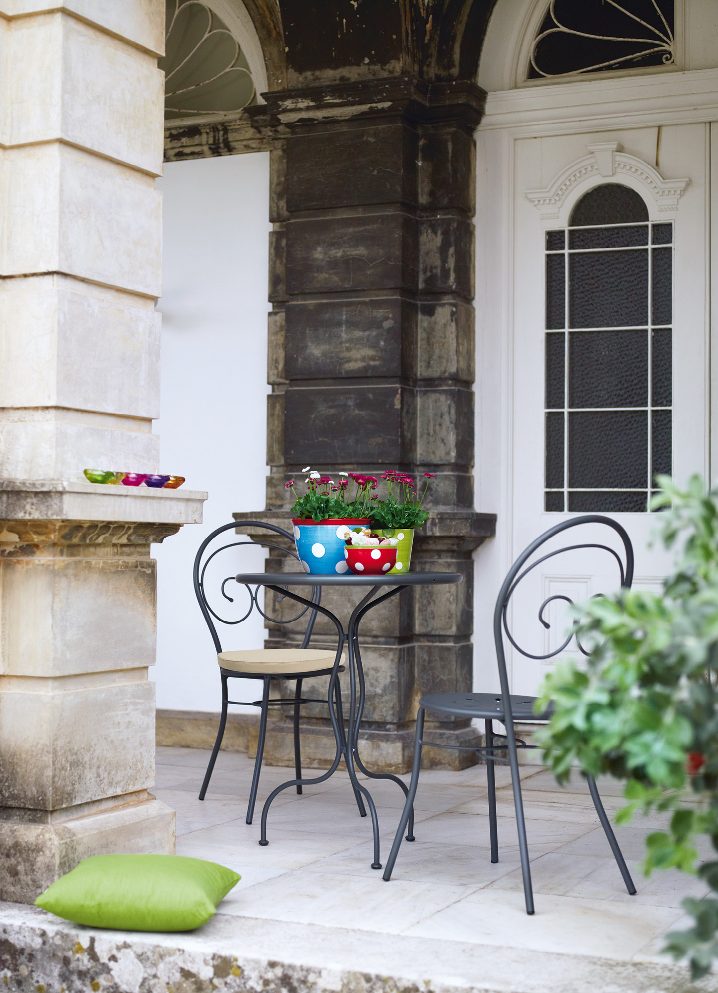 stolik Rondo, stolik Vermobil, stolik metalowy, stolik outdoorowy, stolik do kawiarni, stolik tarasowy, stolik do restauracji, nowoczesny stolik