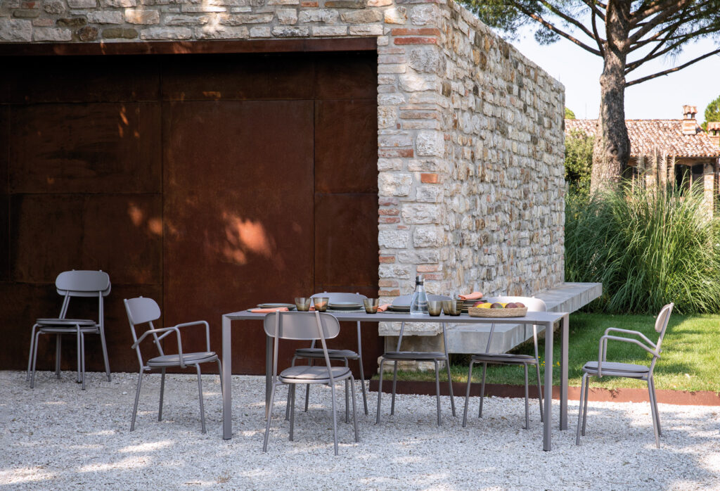 stół Fox, stół Vermobil, stół stalowy, stół outdoorowy, stół odporny na warunki atmosferyczne, stół tarasowy