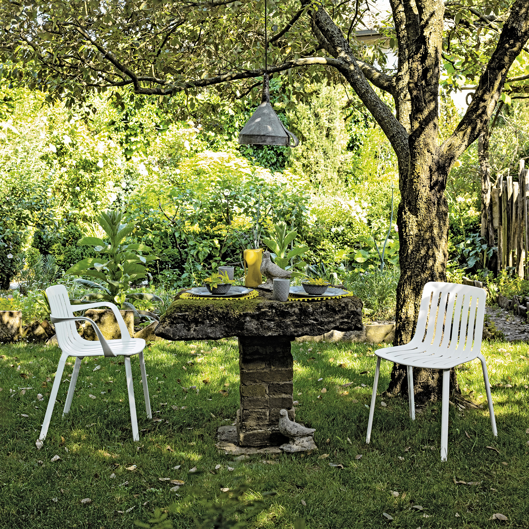 krzesło Plato, krzesło Magis, krzesło aluminiowe, krzesło sztaplowane, krzesło outdoorowe, krzesło odporne na warunki atmosferyczne, krzesło tarasowe