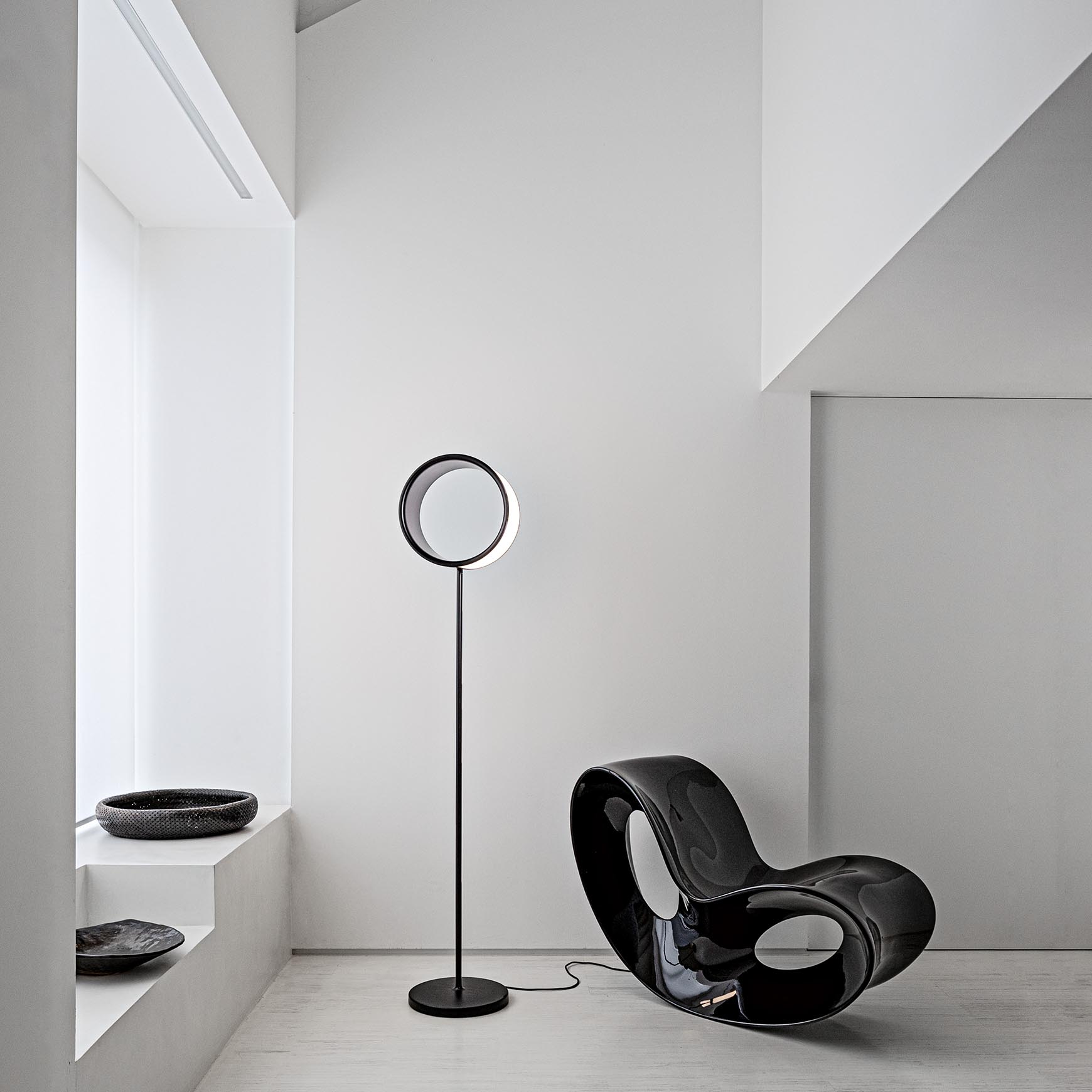 lampa Lost, lampa Magis, lampa podłogowa, lampa minimalistyczna, lampa stojąca, lampa do salonu, nowoczesna lampa