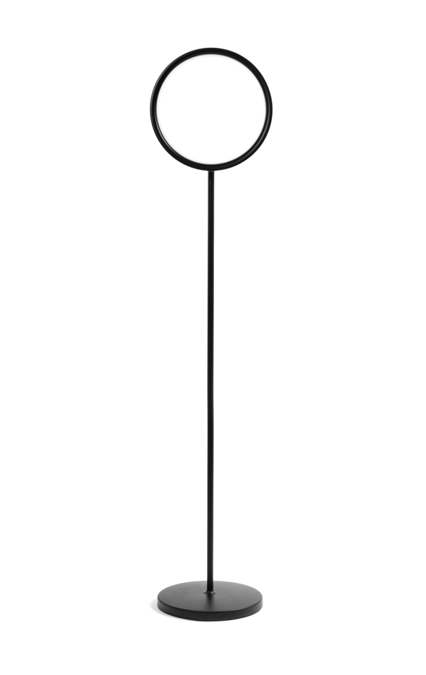 lampa Lost, lampa Magis, lampa podłogowa, lampa minimalistyczna, lampa stojąca, lampa do salonu, nowoczesna lampa