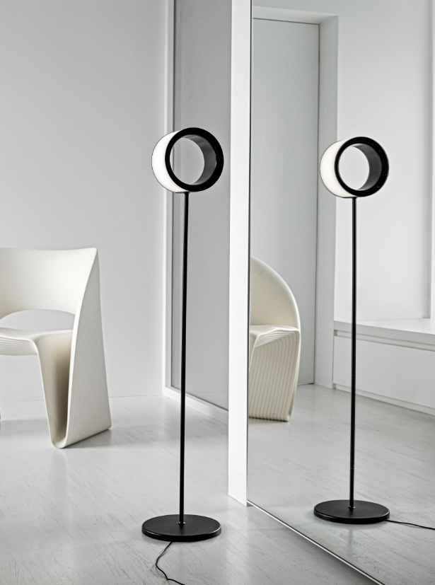 lampa Lost, lampa Magis, lampa podłogowa, lampa minimalistyczna, lampa stojąca, lampa do salonu, nowoczesna lampa