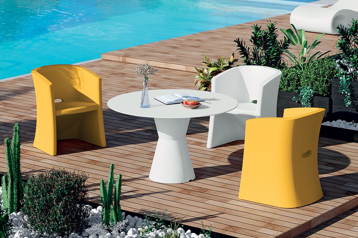 Fotel Breeze, fotel z tworzywa sztuczne, kfotel outdoorowy, fotel na dwór, fotel ogrodowy, włoski fotel, fotel eventowy, fotel Lyxo Design