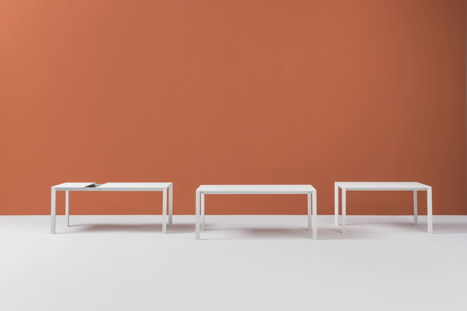 stół More, stół Pedrali, stół rozkładany, biały stół, stół do jadalni, stół do sali konferencyjnej, stół prostokątny, nowoczesny design, włoski design