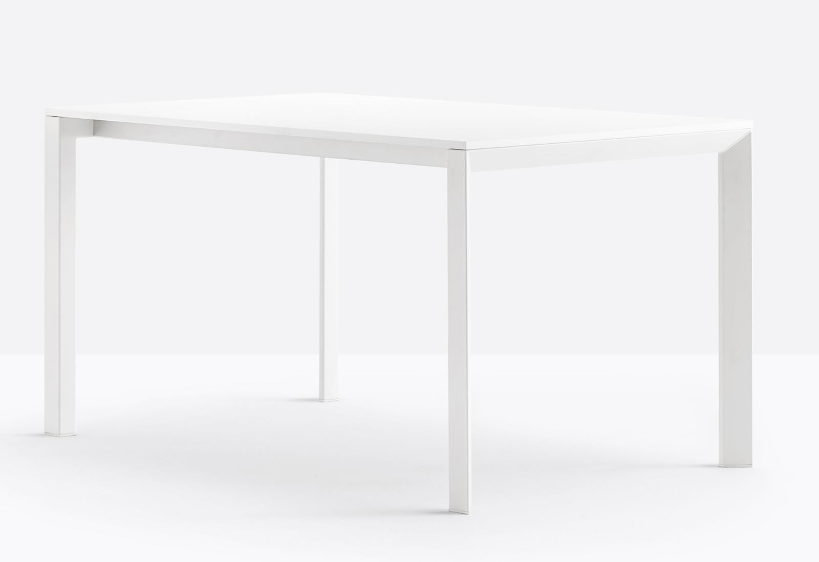 stół More, stół Pedrali, stół rozkładany, biały stół, stół do jadalni, stół do sali konferencyjnej, stół prostokątny, nowoczesny design, włoski design