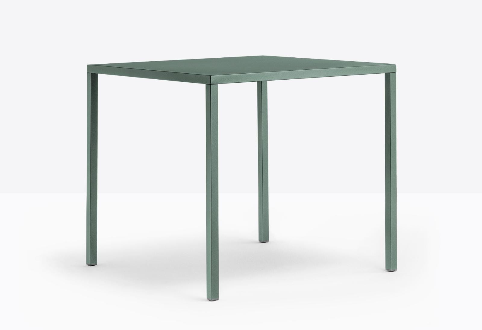 stół Fabbrico, stół Pedrali, stół metalowy, stół outdoorowy, stół różne kolory, stół do restauracji, stół na taras, stół włoski design, nowoczesny design