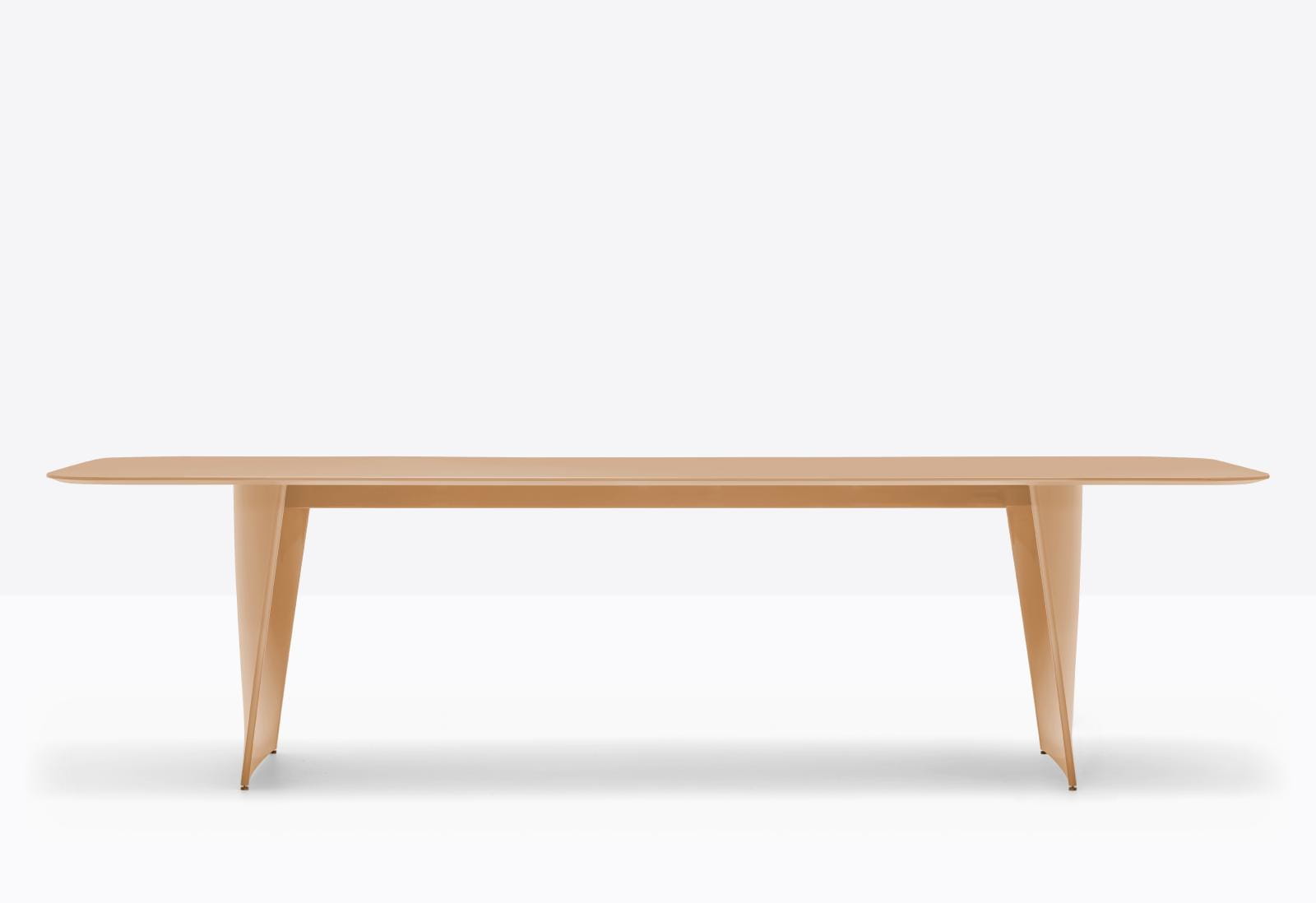 stół Frank, stół Pedrali, stół kolorowy, stół do jadalni, stół do restauracji, nowoczesny stół, nowoczesny design, włoski design