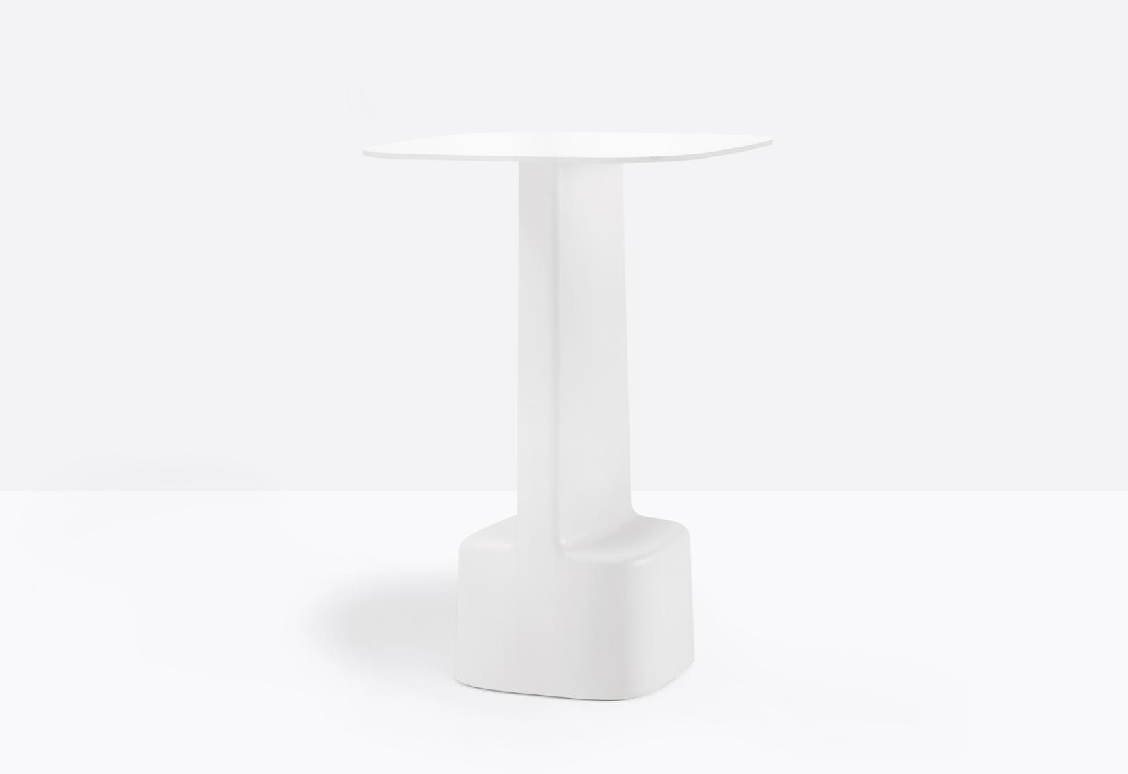 stolik barowy Serif, stolik Pedrali, stolik outdoorowy, stolik nowoczesny, stolik do restauracji, nowoczesny design, włoski design