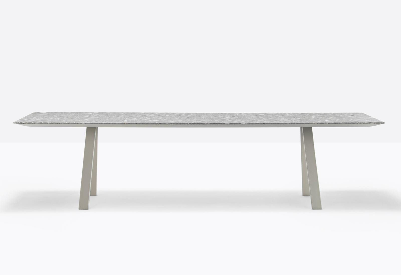 stół Arki, sół Pedrali, stół outdoorowy, stół na taras, stół do restauracji, stół nowoczesny, nowoczesny design, włoski design
