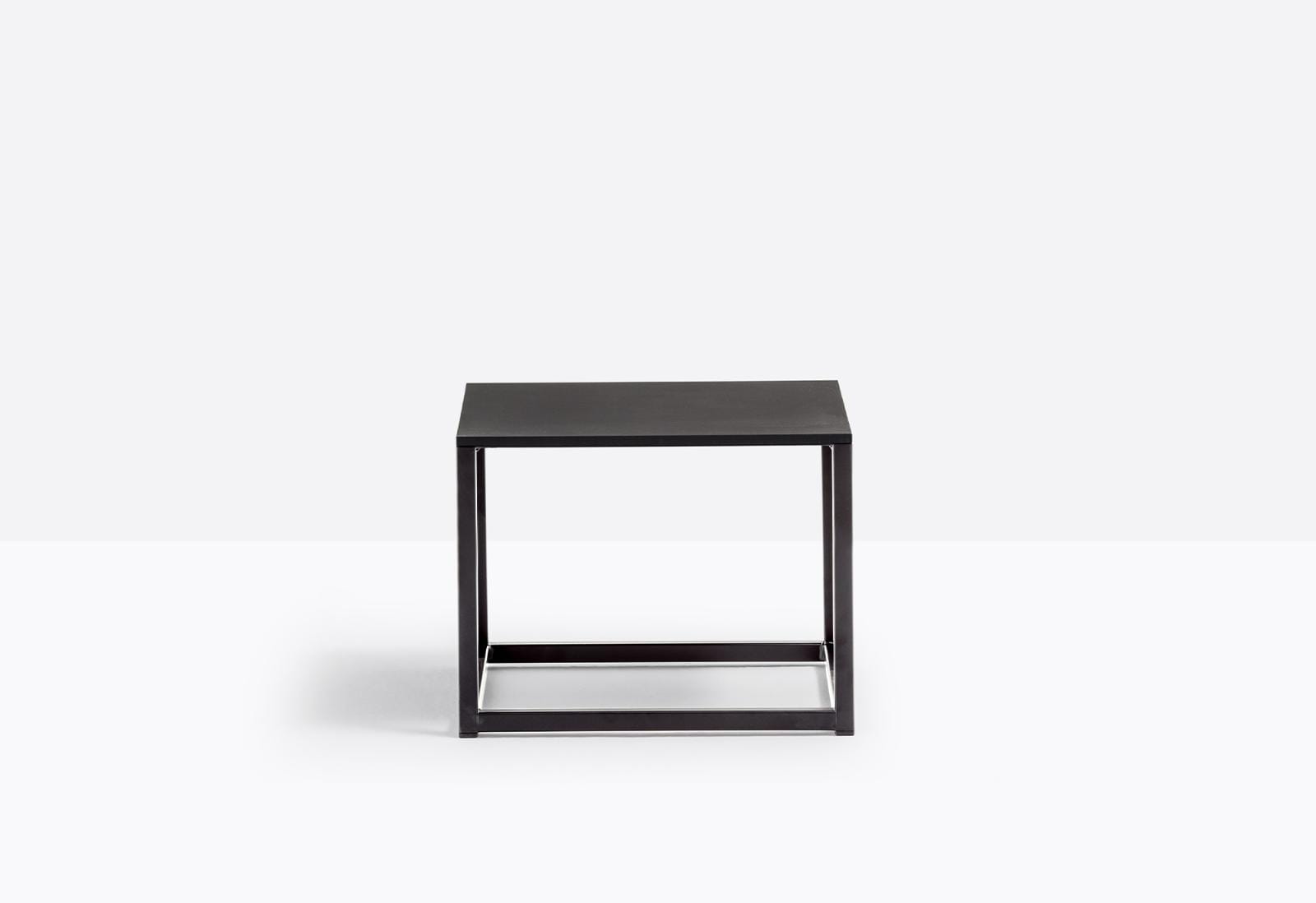 stolik kawowy Code, stolik kawowy Pedrali, stolik kawowy do salonu, stolik kawowy minimalistyczny, stolik loftowy, stolik stalowy, nowoczesny design, włoski design