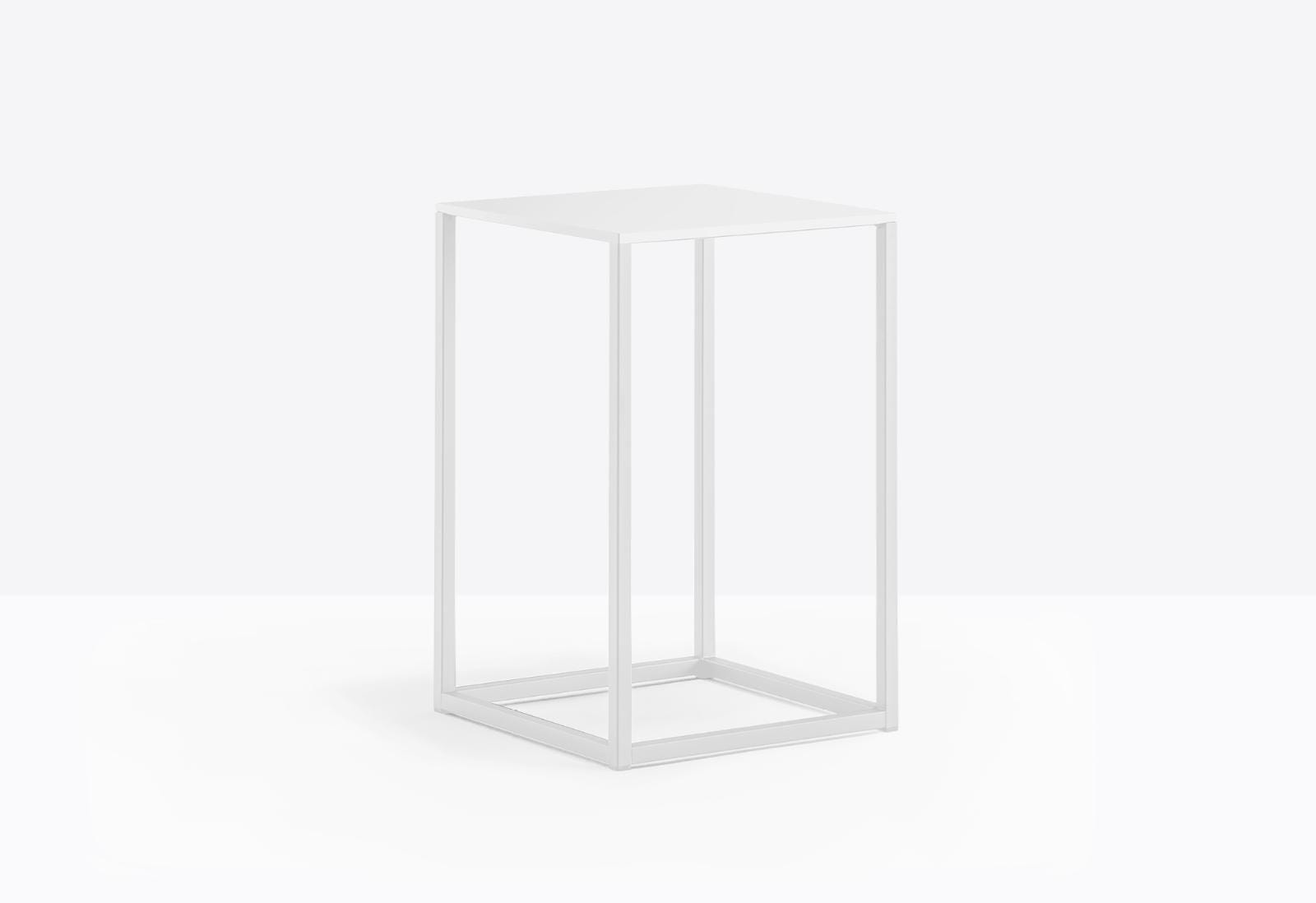 stolik kawowy Code, stolik kawowy Pedrali, stolik kawowy do salonu, stolik kawowy minimalistyczny, stolik loftowy, stolik stalowy, nowoczesny design, włoski design