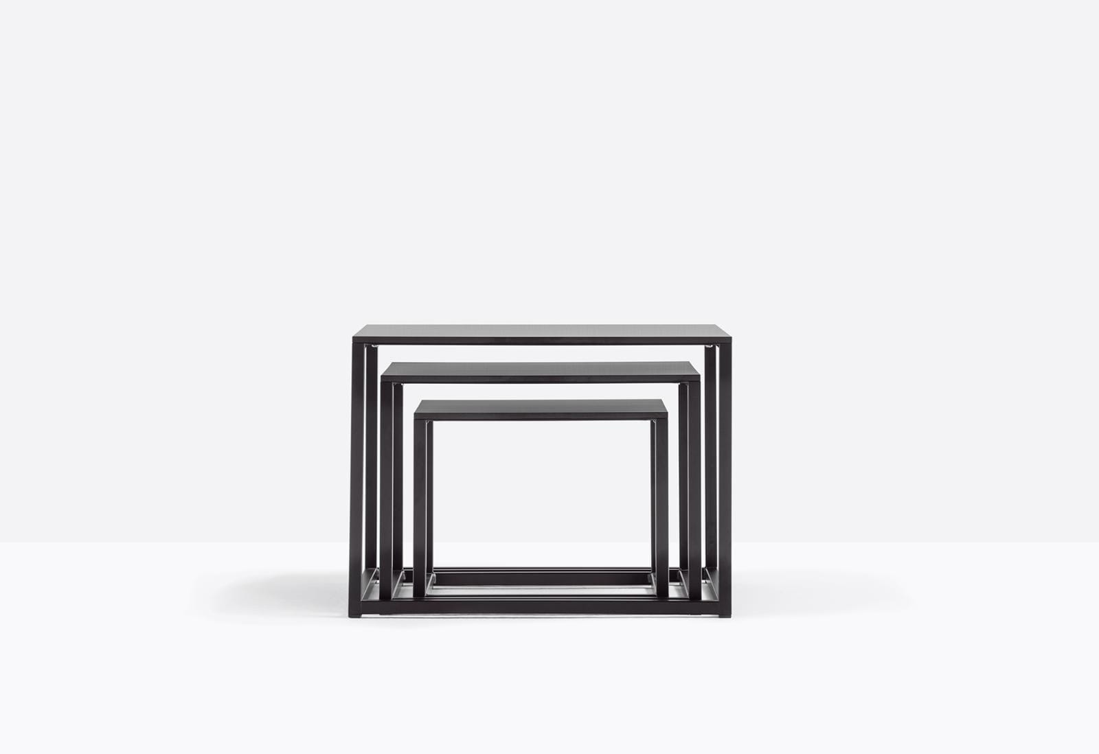 stolik kawowy Code, stolik kawowy Pedrali, stolik kawowy do salonu, stolik kawowy minimalistyczny, stolik loftowy, stolik stalowy, nowoczesny design, włoski design