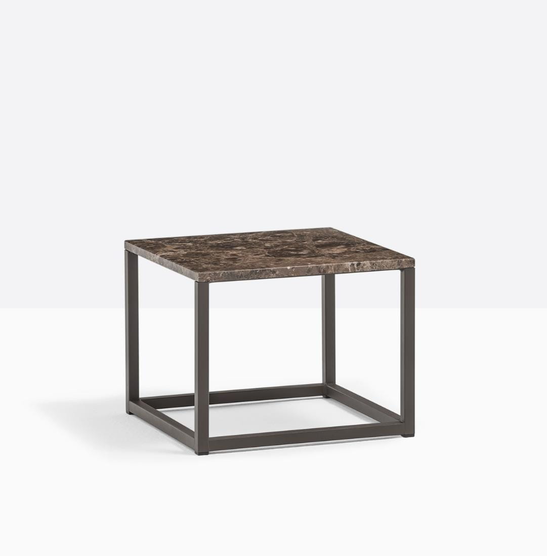 stolik kawowy Code, stolik Code Marble, stolik kawowy Pedrali, stolik kawowy do salonu, stolik kawowy minimalistyczny, stolik loftowy, stolik marmurowy, nowoczesny design, włoski design