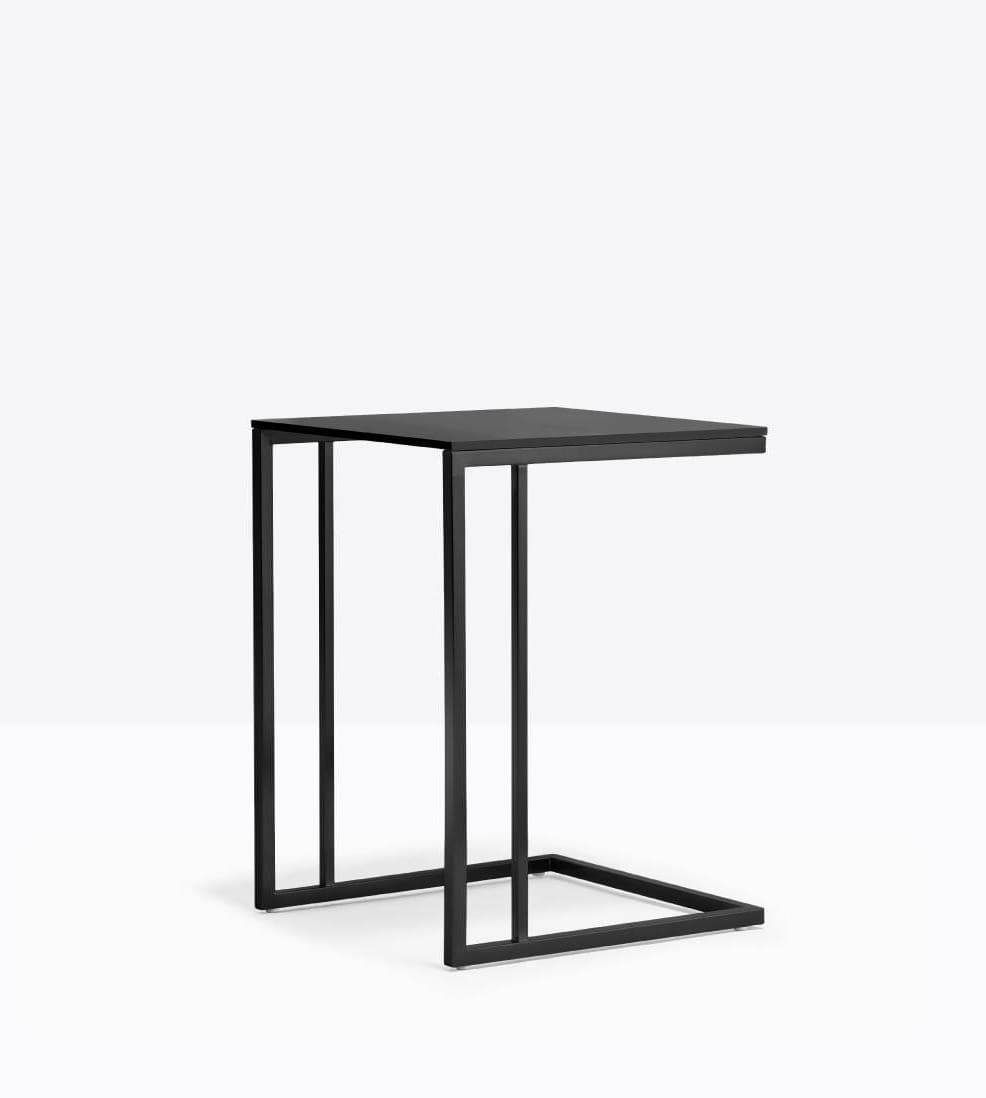 stolik boczny TST, stolik boczny Pedrali, stolik boczny do salonu, stolik boczny do sypialni, nowoczesny stolik boczny, nowoczesny design, włoski design