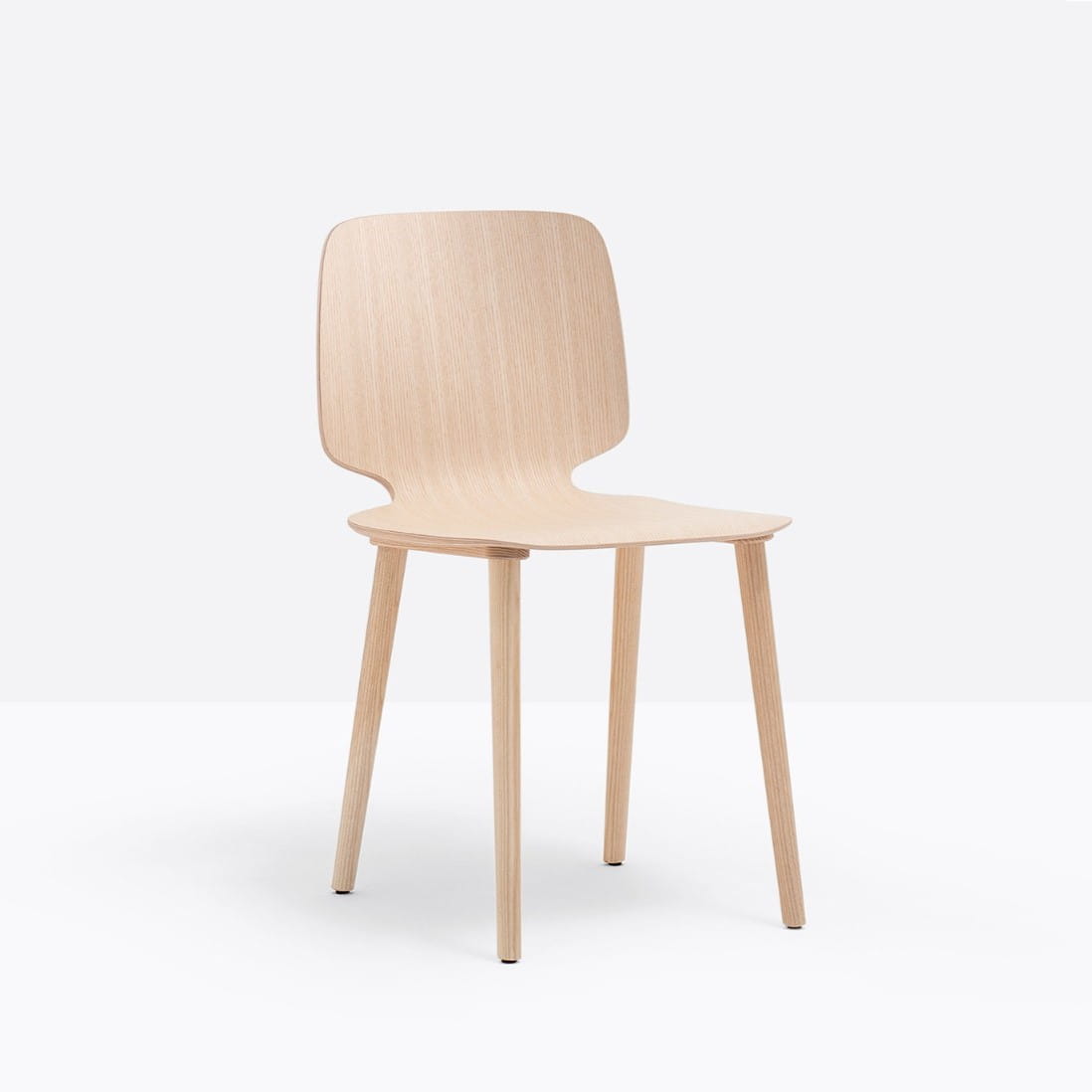 krzesło Babila, krzesło Pedrali, krzesło minimalistyczne, krzesło do jadalni, krzesło do kuchni, krzesło konferencyjne, nowoczesny design, włoski design