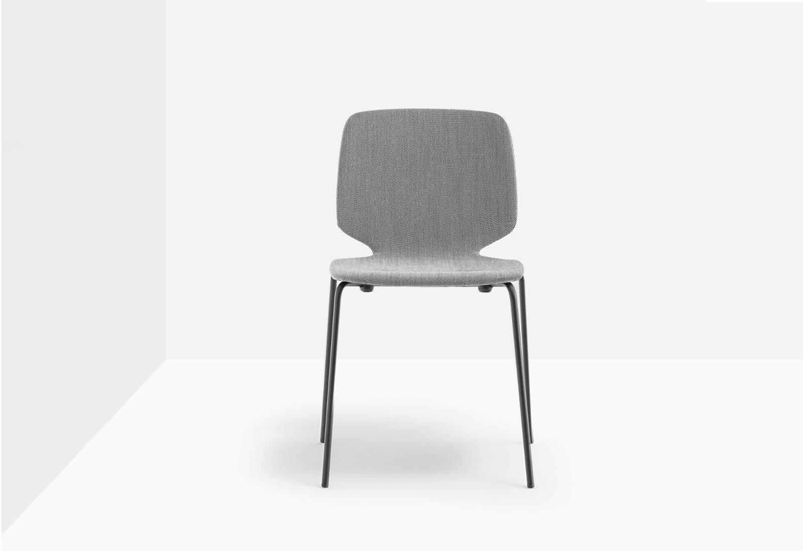 krzesło Babila, krzesło Pedrali, krzesło minimalistyczne, krzesło do jadalni, krzesło do kuchni, krzesło konferencyjne, nowoczesny design, włoski design